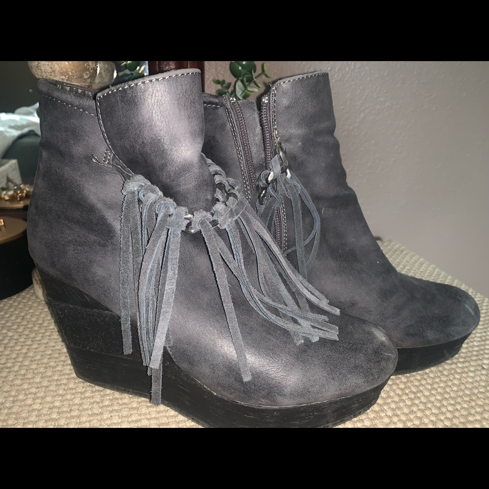 Sbicca booties